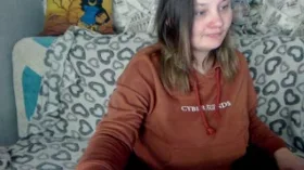 FoxyDivine camgirl live amateur webcam