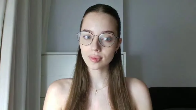 MissEnigma camgirl live amateur webcam