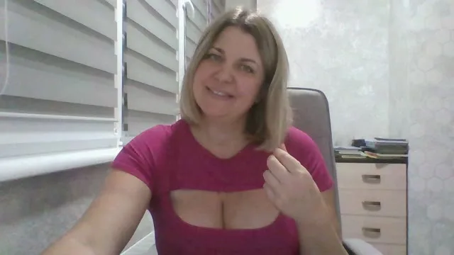 RubyAdams camgirl live amateur webcam
