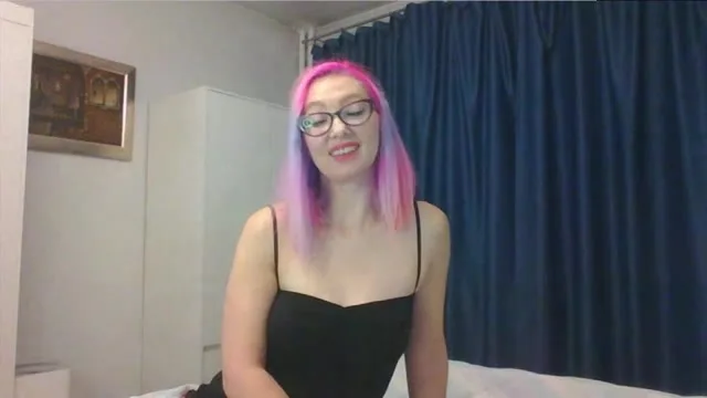 SweetBerthia camgirl live amateur webcam