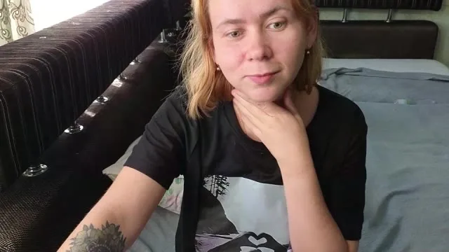 rileyroo camgirl live amateur webcam