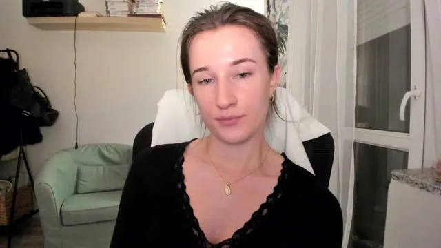 Oliviaaa camgirl live amateur webcam