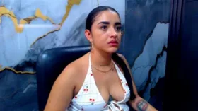 lorenmclevie camgirl live amateur webcam