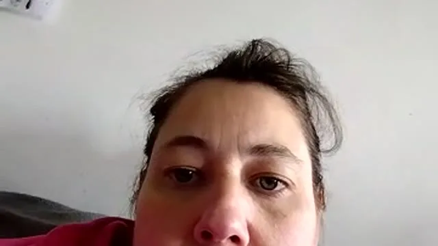captemoi camgirl live amateur webcam