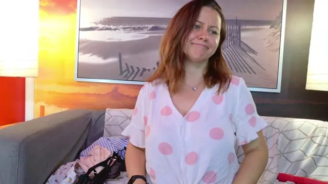 JellyARRI camgirl live amateur webcam