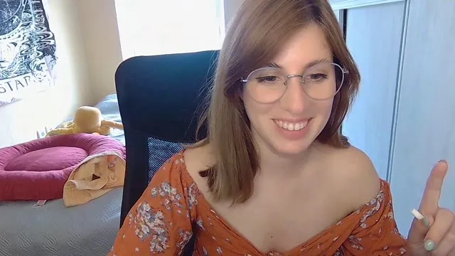 CatSpell camgirl live amateur webcam