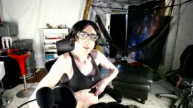 aprilstrife camgirl live amateur webcam