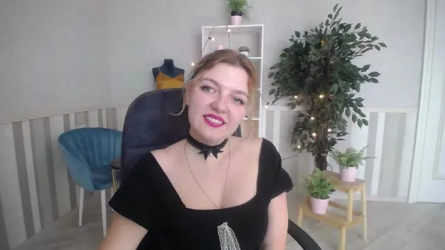 HannahPuzzle camgirl live amateur webcam