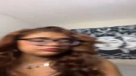 vicwoods camgirl live amateur webcam