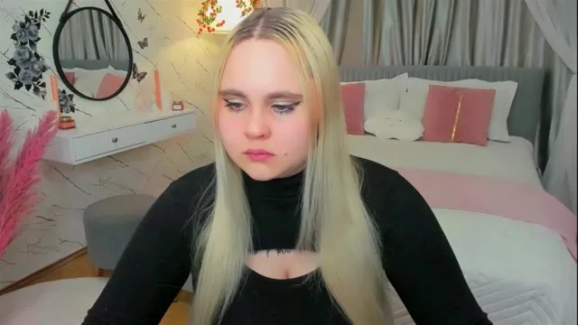 Julia20 camgirl live amateur webcam