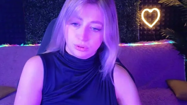 CarolinaAres camgirl live amateur webcam