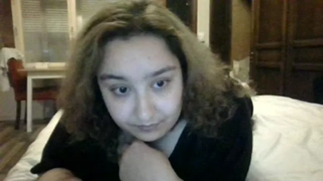 Alice94 camgirl live amateur webcam