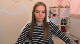AnnaLaSweet camgirl live amateur webcam