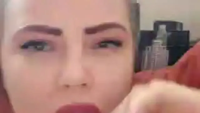 Niki1992 camgirl live amateur webcam