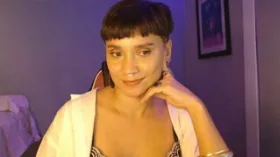 NyxKush camgirl live amateur webcam