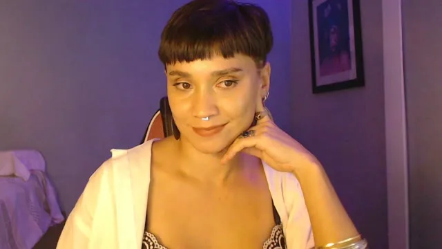 NyxKush camgirl live amateur webcam