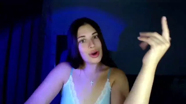 SmokyVeil camgirl live amateur webcam