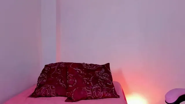 MiaOoconer camgirl live amateur webcam