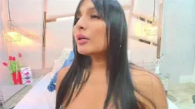 GabiLozada camgirl live amateur webcam