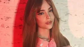 RachelFoxy camgirl live amateur webcam