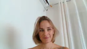 AnneFleurtje camgirl live amateur webcam