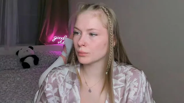 ElizaWitch camgirl live amateur webcam