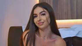 SarahDevin camgirl live amateur webcam