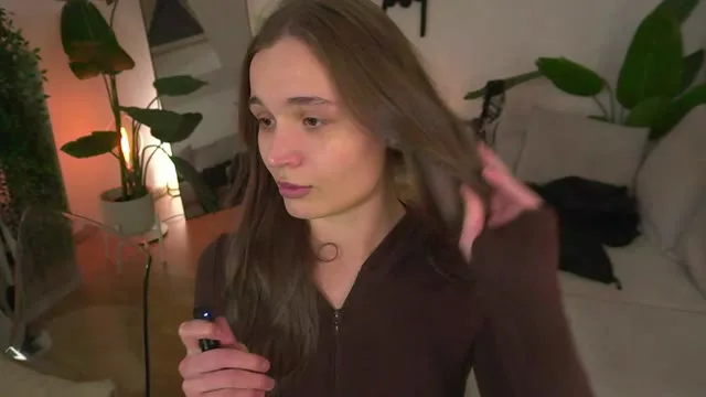 lisaschiele camgirl live amateur webcam