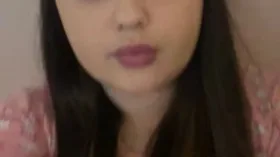 Cacazinha25 camgirl live amateur webcam