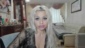 Roxxxy camgirl live amateur webcam