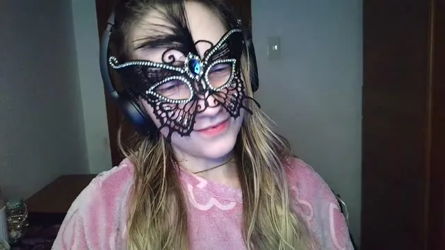 Fuffy camgirl live amateur webcam
