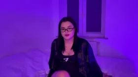 MilaShveps camgirl live amateur webcam