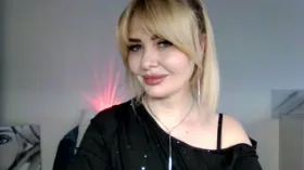 MiraelleFaye camgirl live amateur webcam