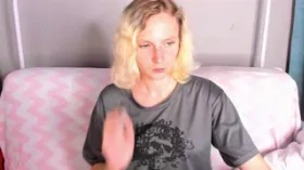 LikaLika camgirl live amateur webcam