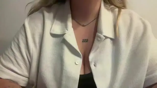 hornyro camgirl live amateur webcam