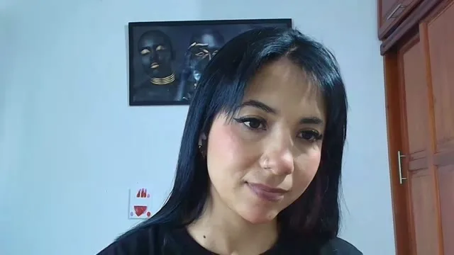 LiaLennox camgirl live amateur webcam