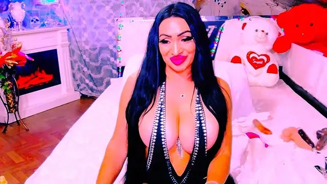 Lamyr camgirl live amateur webcam