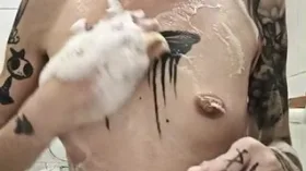 DeaLylith camgirl live amateur webcam