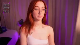 MilaFlame camgirl live amateur webcam