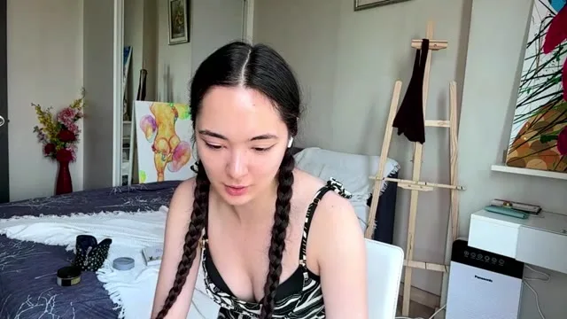 BritneyLusty camgirl live amateur webcam