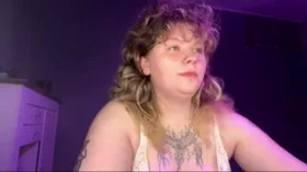 AlinaDirty camgirl live amateur webcam