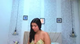 AbrilKoss camgirl live amateur webcam