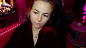 MiraMermayd camgirl live amateur webcam