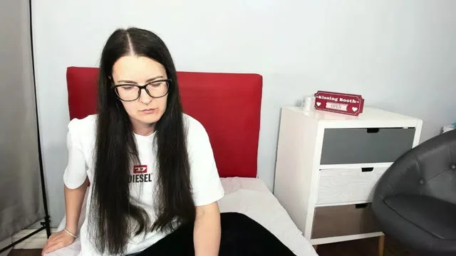 NadiaWomen camgirl live amateur webcam
