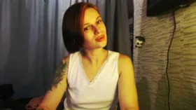 Kristina3352 camgirl live amateur webcam