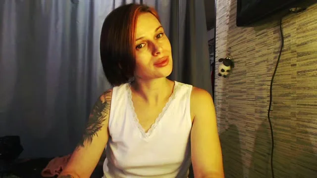 Kristina3352 camgirl live amateur webcam