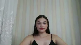 LittleDeviil camgirl live amateur webcam
