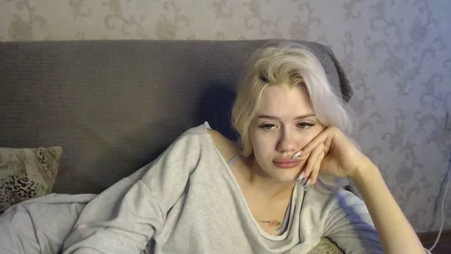 BlondyLedy camgirl live amateur webcam