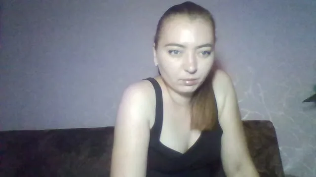 Viktoriia34 camgirl live amateur webcam