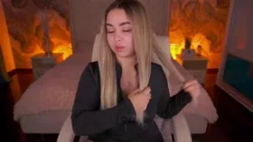 SusieWood camgirl live amateur webcam
